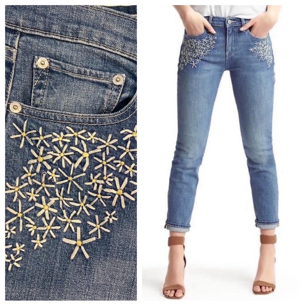 Gap Daisy Embroidered Authentic Best Girlfriend Jeans Gem